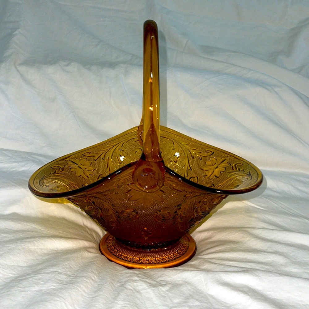 Vintage “MR” Indiana Sandwich Glass Amber Basket 11” Tiara Large